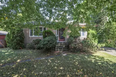 252 Elgin Mills Road W Unit A, Richmond Hill, On L4c 4m2