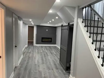 155 Chelsea Crescent 2, Bradford West Gwillimbury, On L3z 0j8