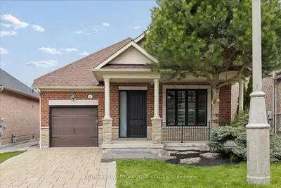 27 Butterwood Lane, Whitchurch-stouffville, On L4a 0m7