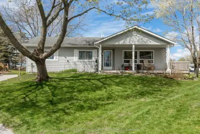 2 Fir Court, Innisfil, On L9s 1m1