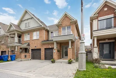 17 Latitude Lane, Whitchurch-stouffville, On L4a 0t1