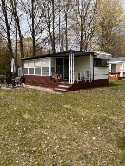 285 Crydermans Side Road 206, Georgina, On L0e 1a0