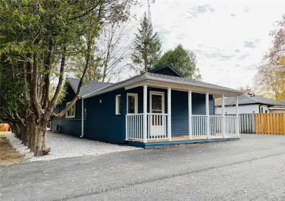 18 River Drive, East Gwillimbury, On L9n 1a6