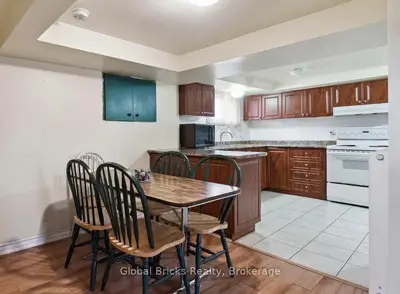 3 Grencer Road, Bradford West Gwillimbury, On L3z 3z2