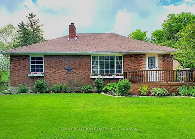 4881 Mount Albert Road, East Gwillimbury, On L0g 1m0