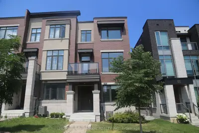 101 Carrville Woods Circle, Vaughan, On L6a 4z6