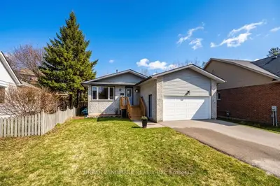 140 Riveredge Drive, Georgina, On L4p 2p3