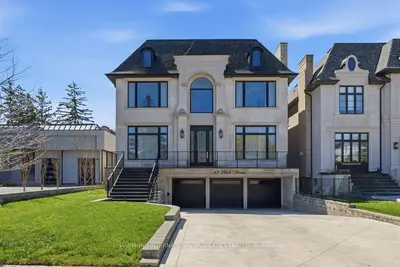 45 Birch Avenue, Richmond Hill, On L4c 6c4