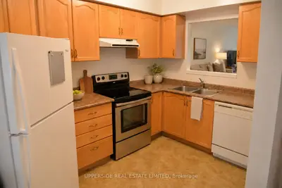 23 Observatory Lane 7, Richmond Hill, On L4c 0m7