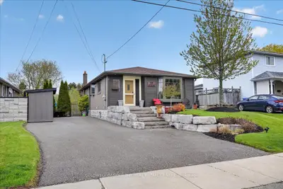 117 Bolton Avenue, Newmarket, On L3y 2x3