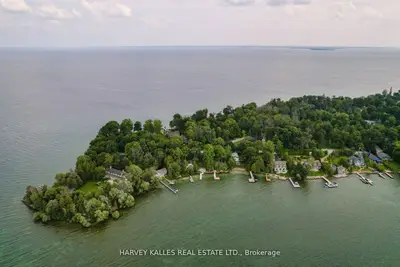 22 Gooch Park Drive, Innisfil, On L9s 2s6