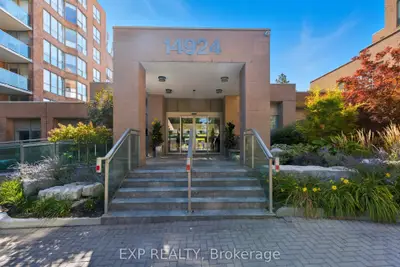 14924 Yonge Street 111, Aurora, On L4g 6h7