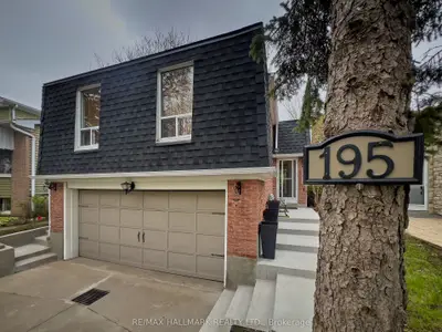195 Avenue Road, Richmond Hill, On L4c 4z7