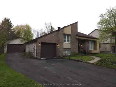 2276 Scythes Street, Innisfil, On L9s 1g8