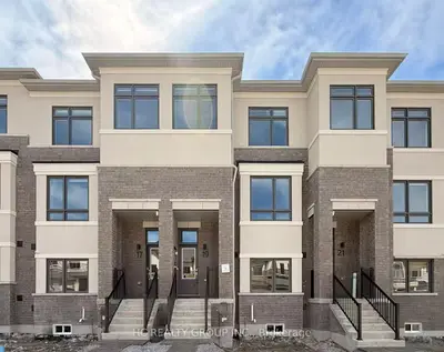 19 Helmkay Avenue, Richmond Hill, On L4e 3r4