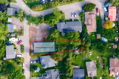 27 Thompson Drive, Georgina, On L0e 1l0