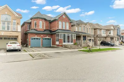 62 Creekland Avenue, Whitchurch-stouffville, On L4a 1x4