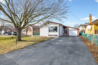 7 Rockport Crescent, Richmond Hill, On L4c 2l5