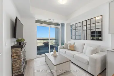10 Abeja Street 1512, Vaughan, On L4k 0r4