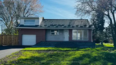 261 Essex Avenue, Richmond Hill, On L4c 2c3