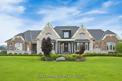 15 Pine Vista Avenue, Whitchurch-stouffville, On L4a 1r9