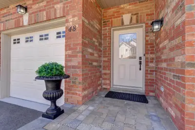48 Fred Barnard Way, Uxbridge, On L9p 0b9