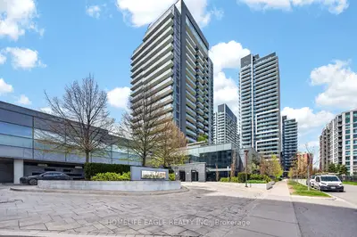 65 Oneida Crescent 310, Richmond Hill, On L4b 0g9