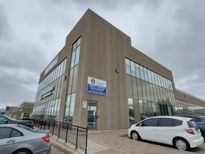 1550 16th Avenue F02, Richmond Hill, On L4b 4n6