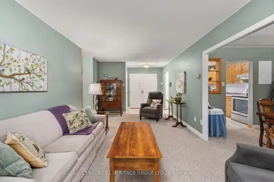 200 Holland Court 3, Bradford West Gwillimbury, On L3z 1r9