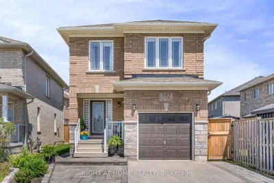 352 Miller Park Avenue, Bradford West Gwillimbury, On L3z 4h5