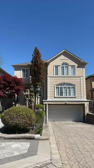 68 Oak Avenue, Richmond Hill, On L4c 6r7