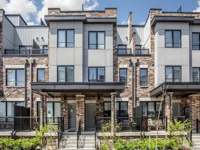 50 Baynes Way 4, Bradford West Gwillimbury, On L3z 4m4