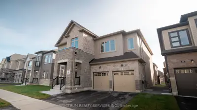 23 Lorrain Hand Crescent, Georgina, On L4p 0t2