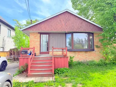 418 N Fernleigh Circle, Richmond Hill, On L4c 1e3