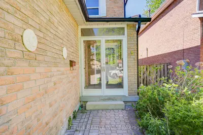 5 Woolen Mill Road, Markham, On L3p 6x4