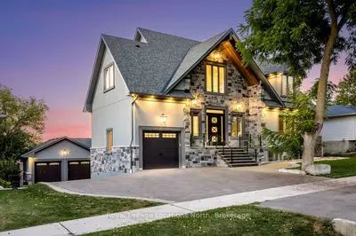 22 East John Street, Innisfil, On L0l 1l0