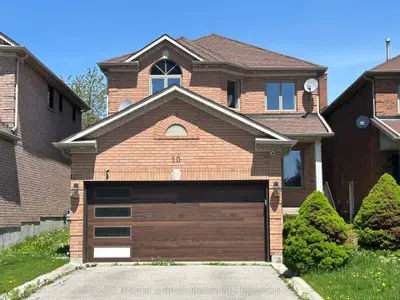 10 Buckhorn Avenue, Richmond Hill, On L4c 0e3
