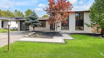 1000 Lemar Road Main Fl, Newmarket, On L3y 1s1