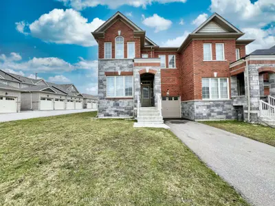 1 Frederick Pearson Street, East Gwillimbury, On L0g 1r0