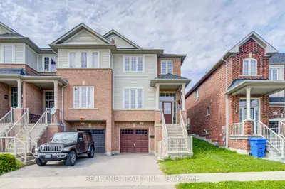 584 Reeves Way Boulevard, Whitchurch-stouffville, On L4a 0t3