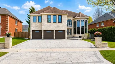 1149 Secretariate Road, Newmarket, On L3x 1m4