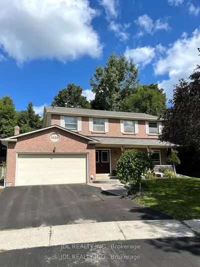 1059 Easthill Court, Newmarket, On L3y 5v4