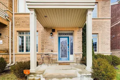 259 Barons Street, Vaughan, On L4h 3z3
