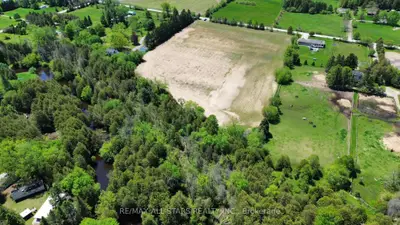 672 Catering Road, Georgina, On L0e 1r0