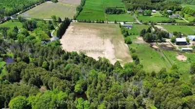 672 Catering Road, Georgina, On L0e 1r0
