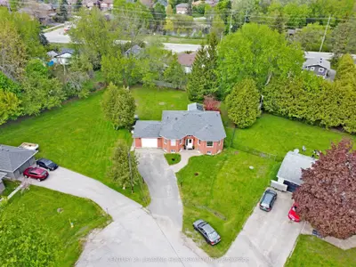 4 Bay Court, Georgina, On L4p 1b3