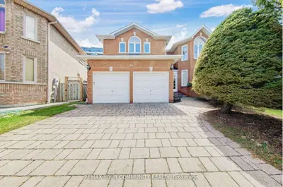 34 Leicester Road, Richmond Hill, On L4b 3v5