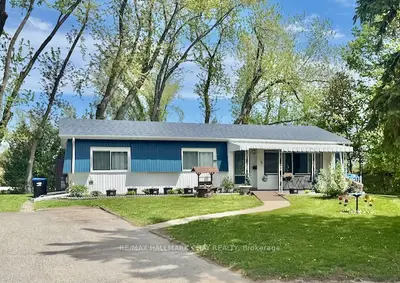 9 Locust Hill Court, Innisfil, On L9s 1r7