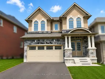 739 Clifford Perry Place, Newmarket, On L3x 0j3