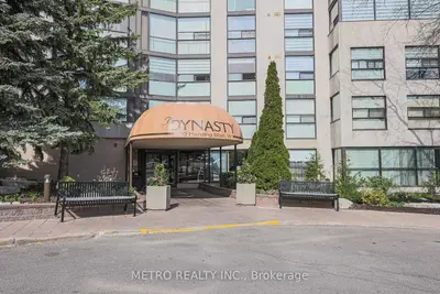 30 Harding Boulevard 706, Richmond Hill, On L4c 9m3